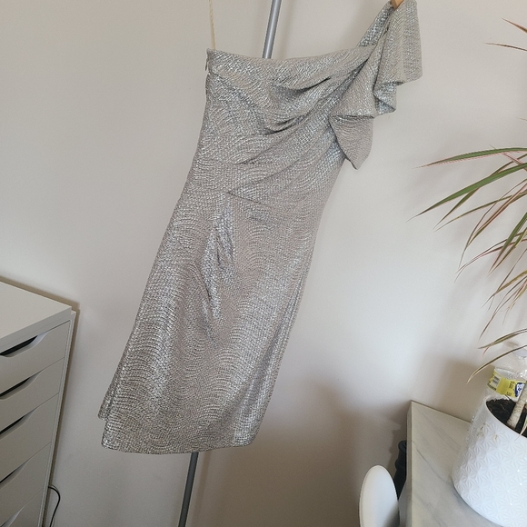 Hailey Logan One Shoulder Silver Dress - Picture 4 of 16
